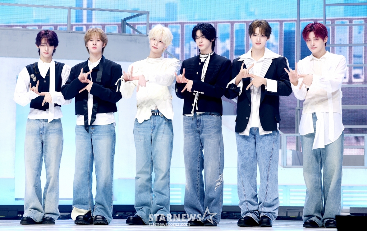 투어스, 청량 소년들의 컴백[★포토]