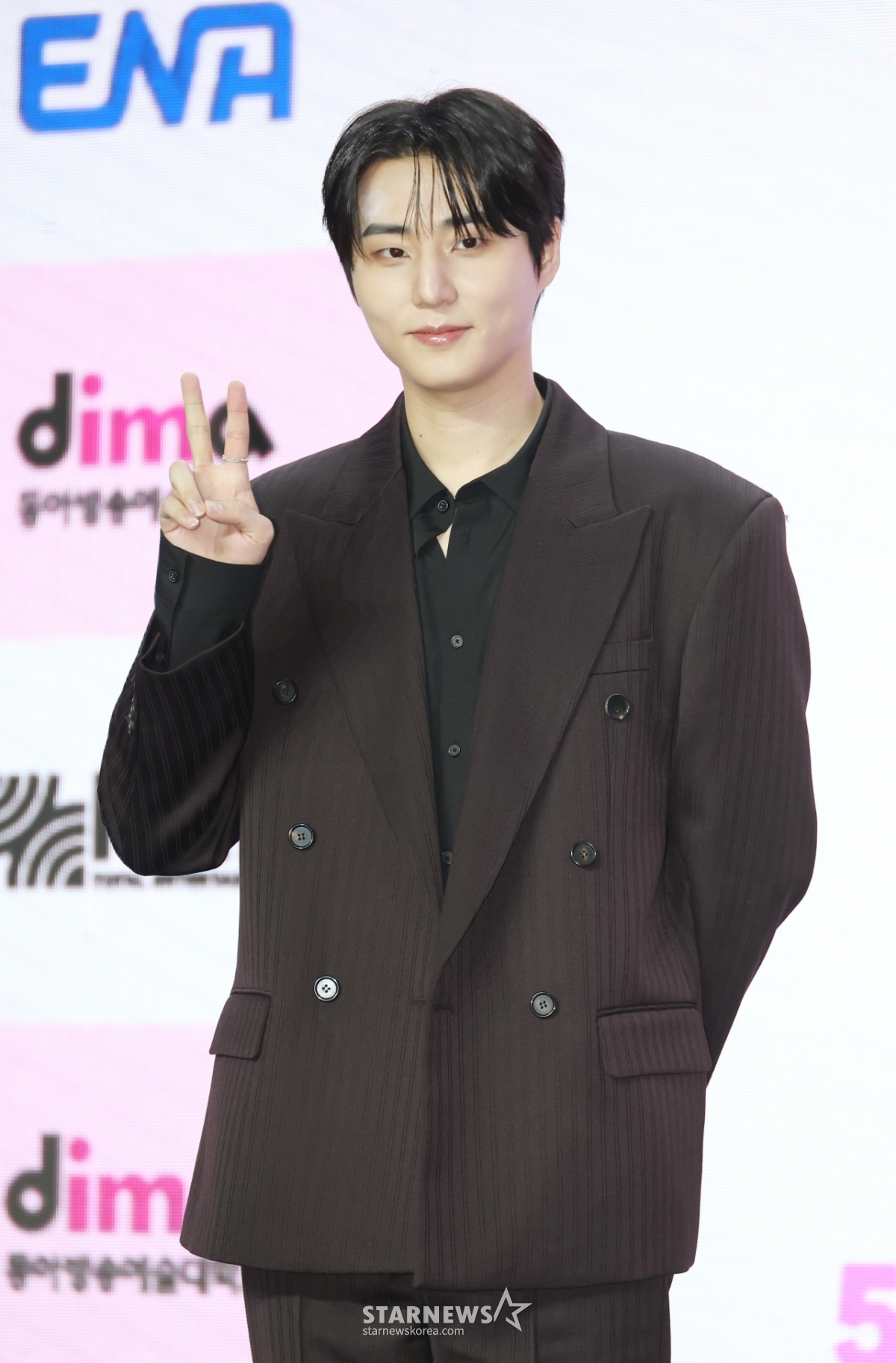 영케이 '깜찍 브이'[★포토]