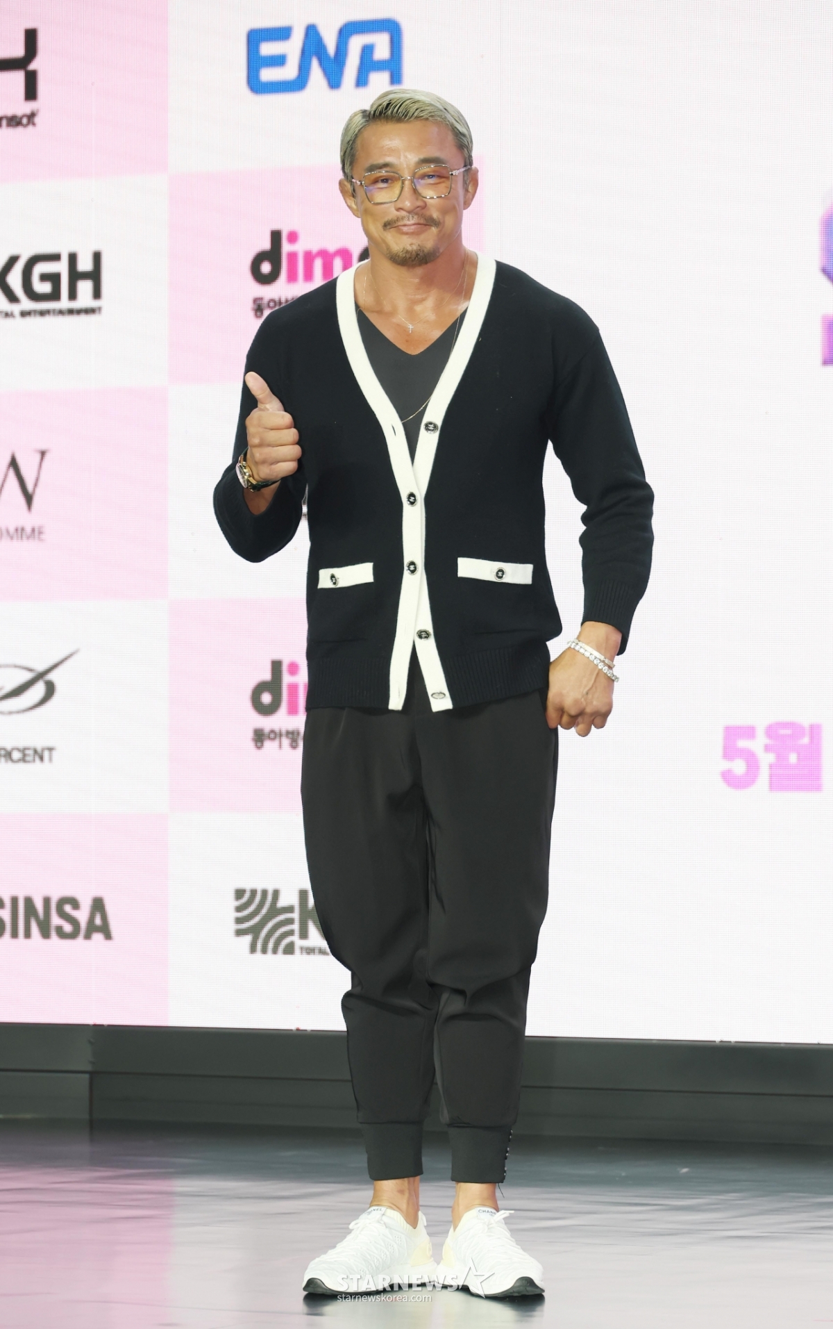 추성훈 '음악 보다 피지컬!'[★포토]