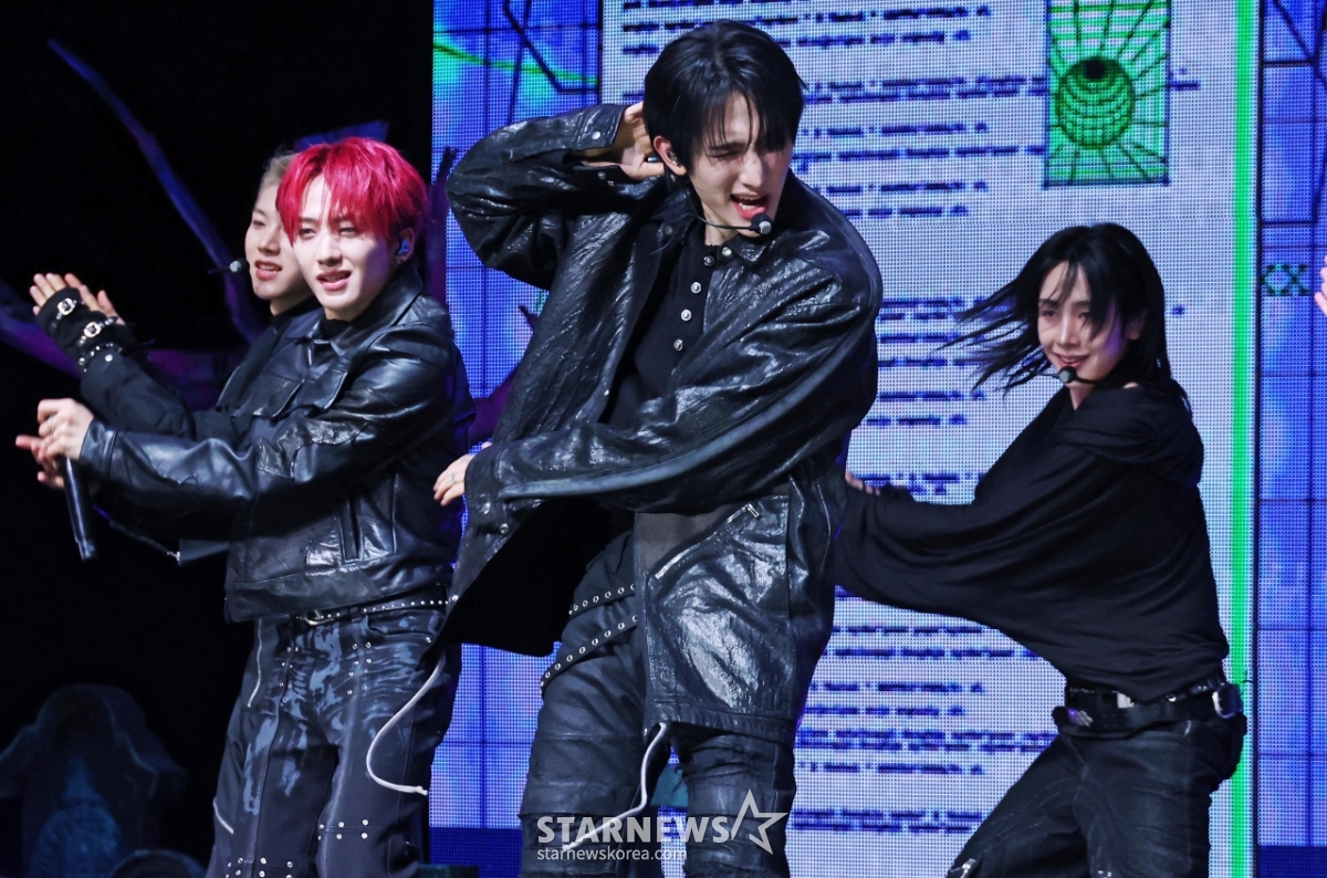 싸이커스 '카리스마 폭발'[★포토]