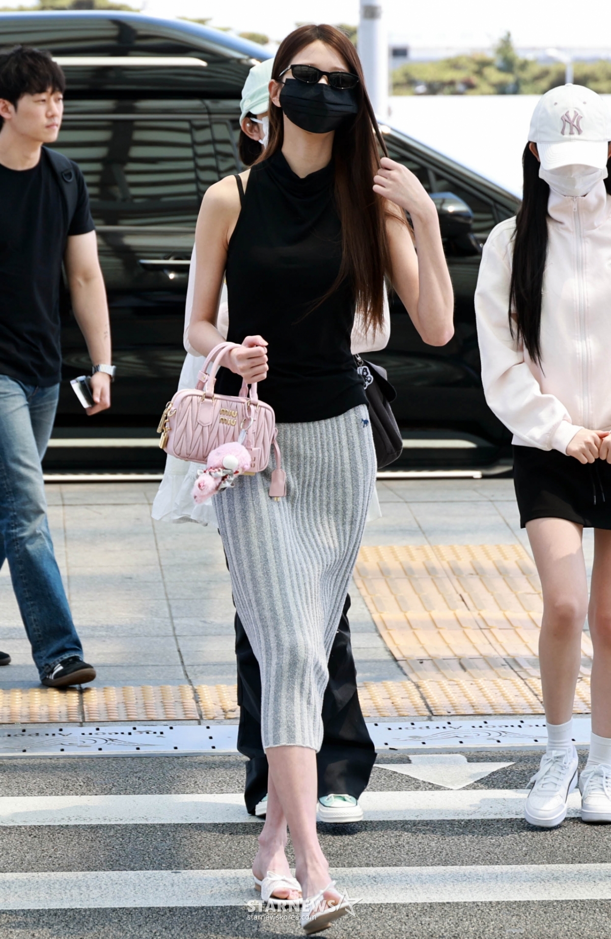 아이브 장원영 '우아한 워킹' [★포토]