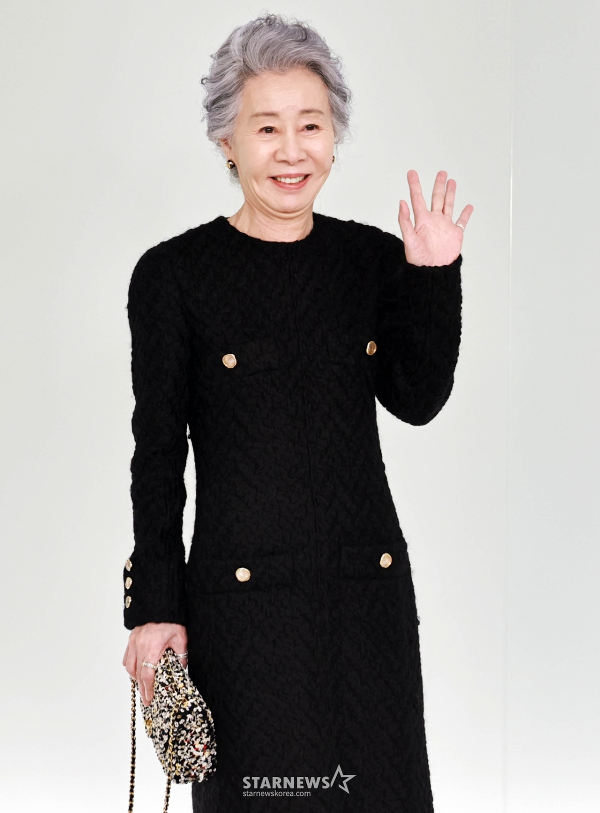 윤여정 '건강한 미소로 인사' [★포토]