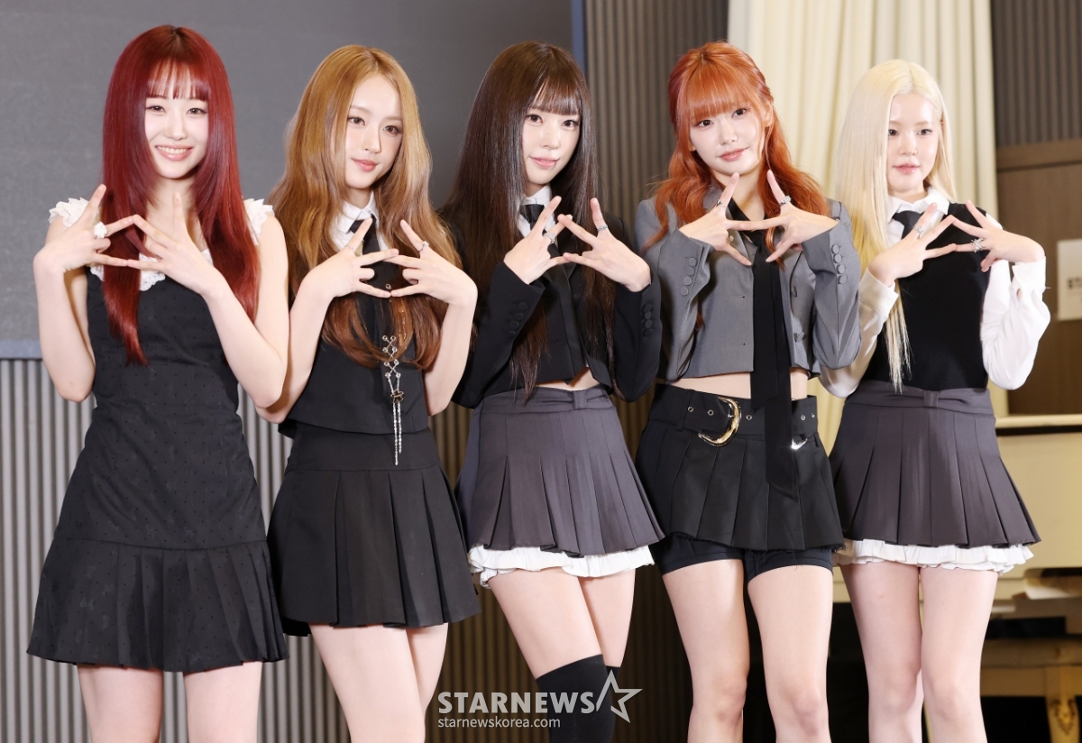 Y2K 감성 담은 앨범으로 데뷔하는 하트오브우먼[★포토]