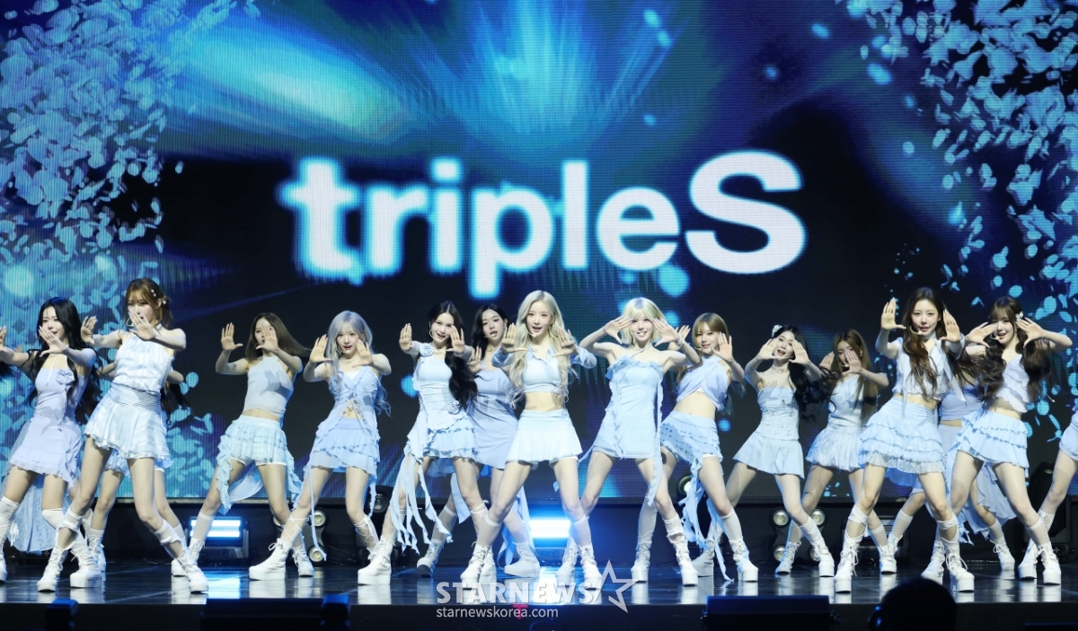 트리플에스 '신나는 컴백 무대'[★포토]