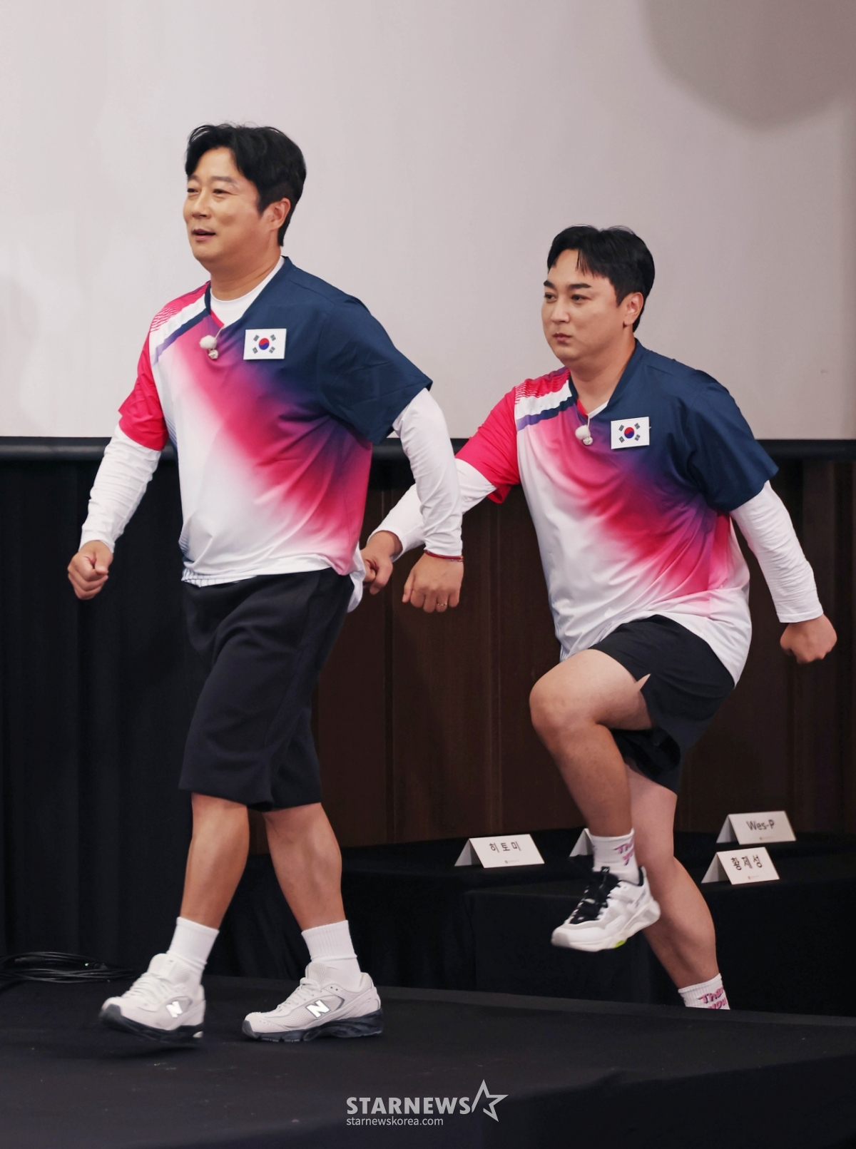 이수근-황제성 '닥치고 한일전 출전!'[★포토]