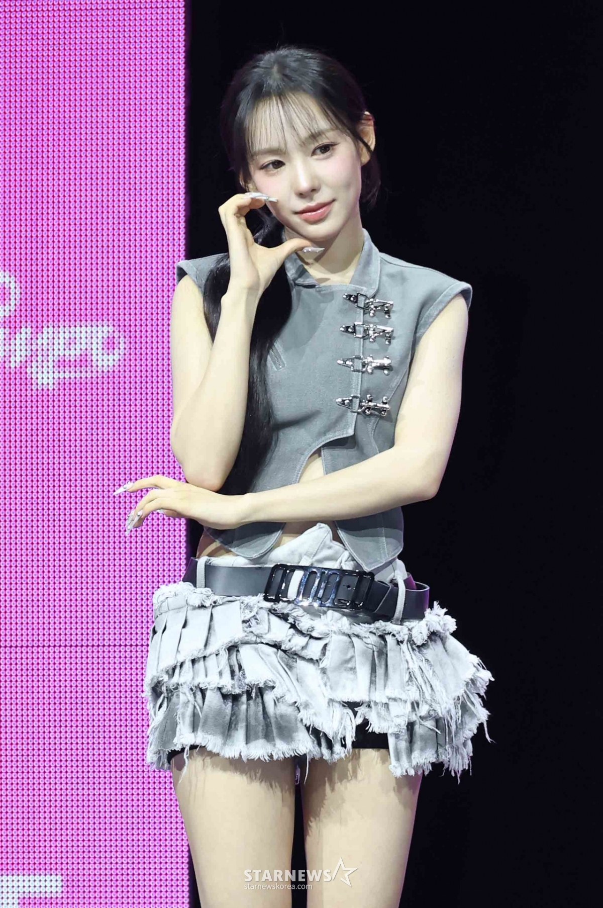 이즈나 유사랑 '사랑스런 볼하트'[★포토]