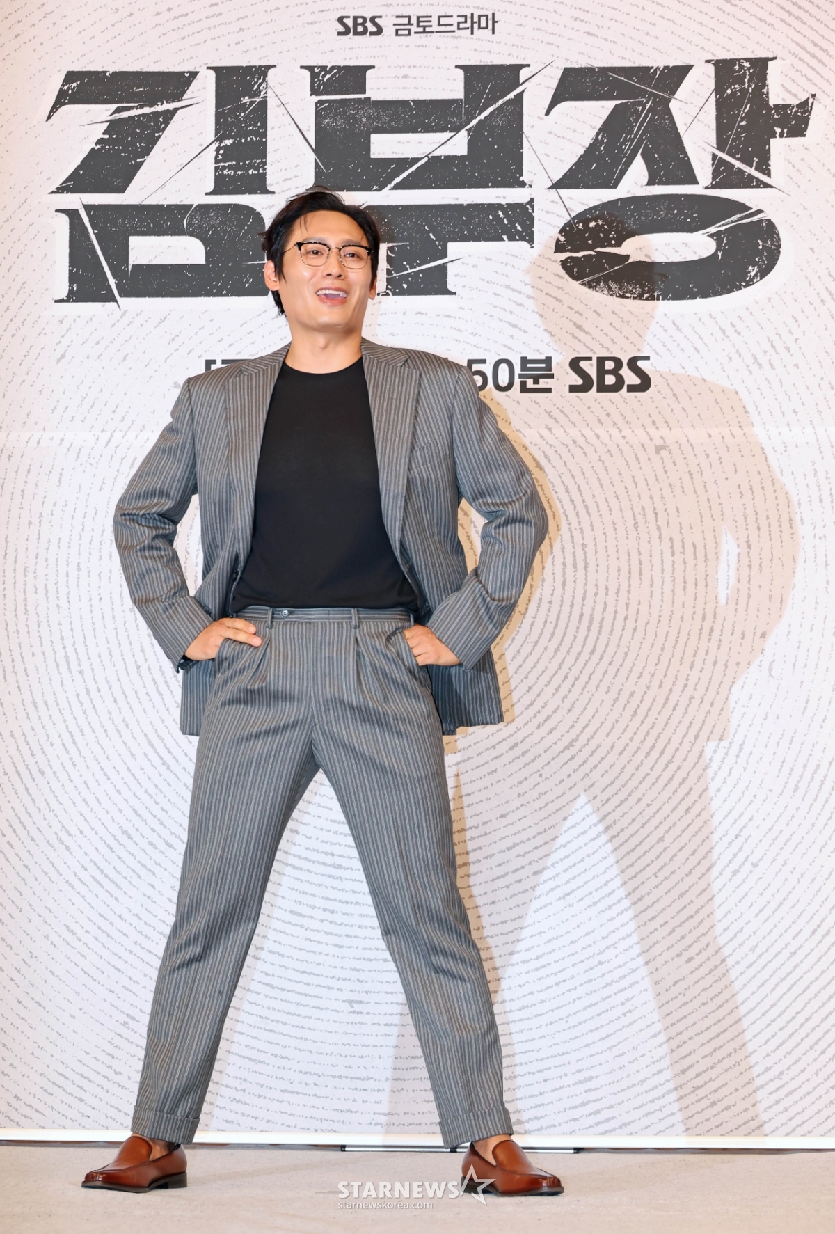 최대훈 '포즈는 강렬하게'[★포토]