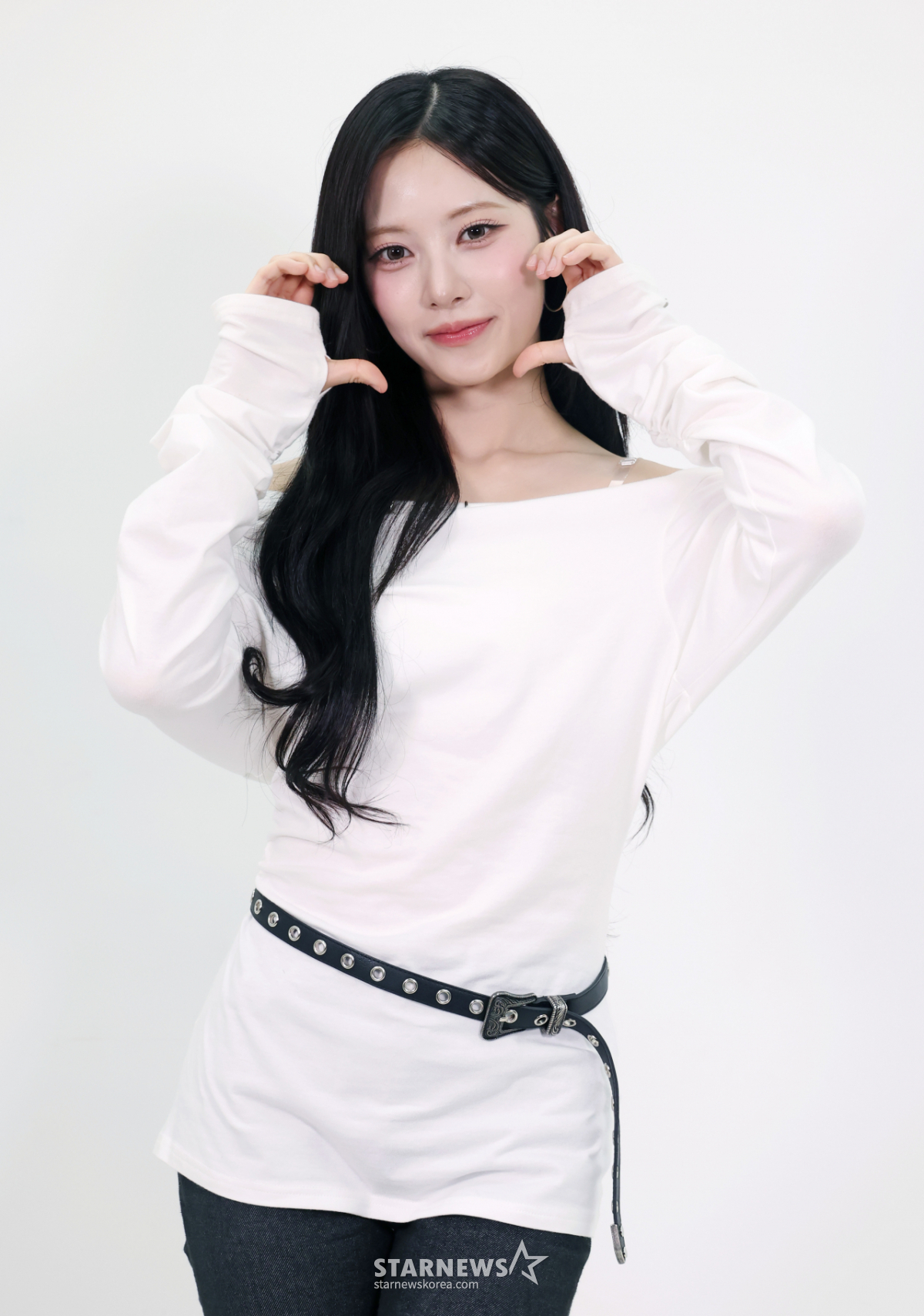 리센느 리브 '완벽한 볼하트'[★포토]