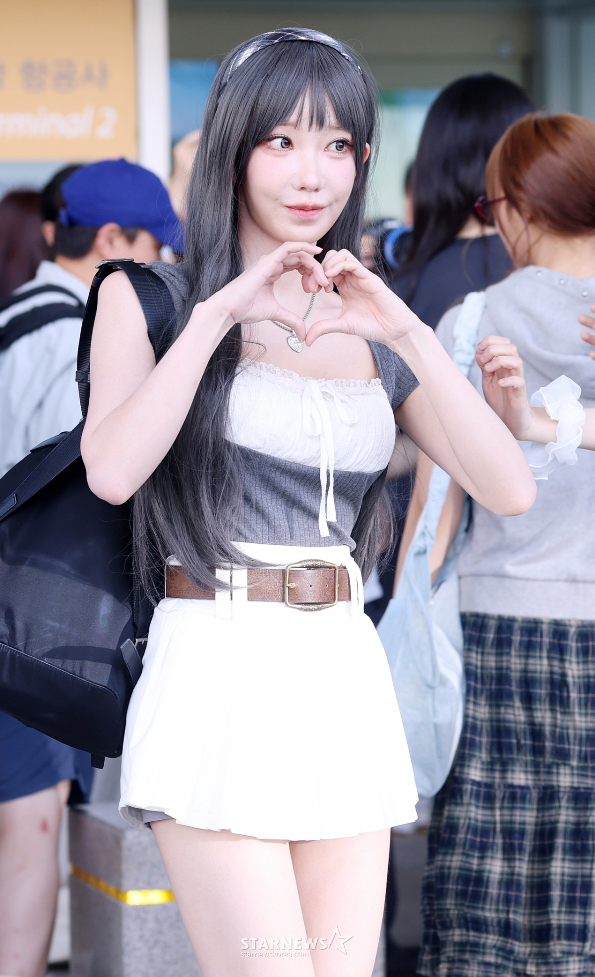마젠타, 귀엽게 손하트[★포토]