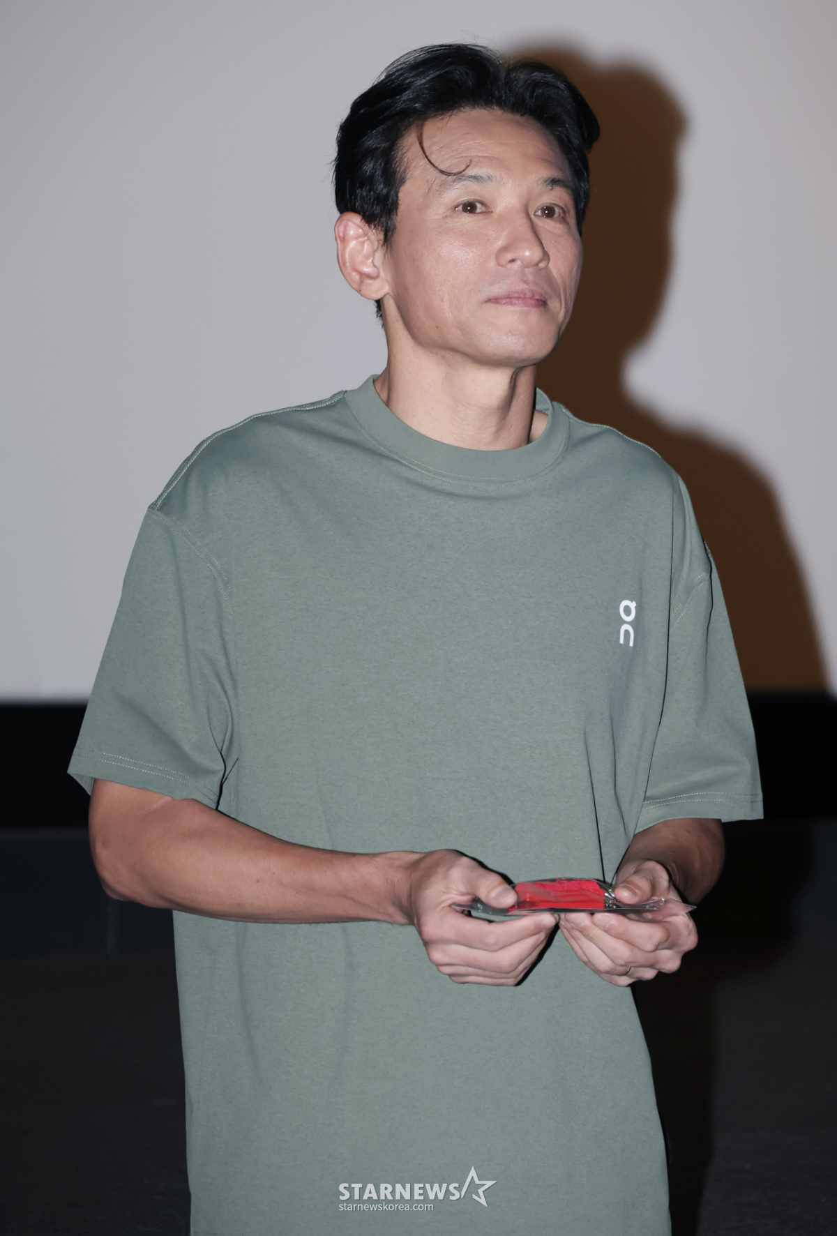 황정민, 호프 무대인사 참석...'사생활 논란' 정면돌파[★포토]