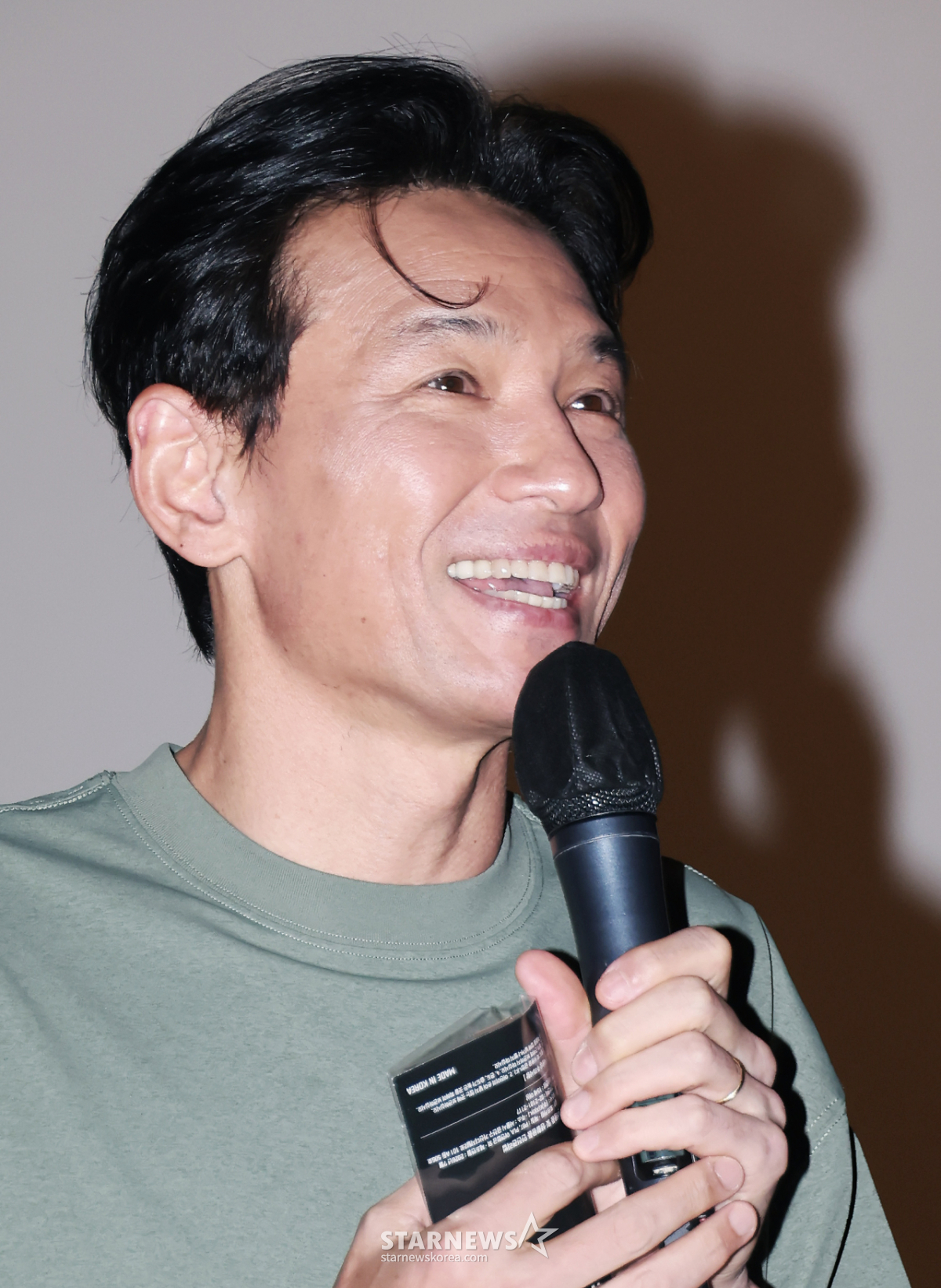 황정민 '웃고는 있지만'[★포토]