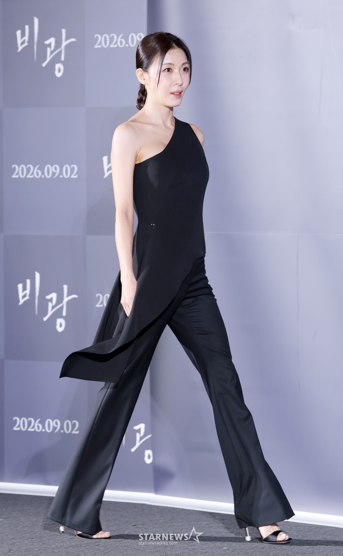 하지원, 올블랙으로 성큼[★포토]
