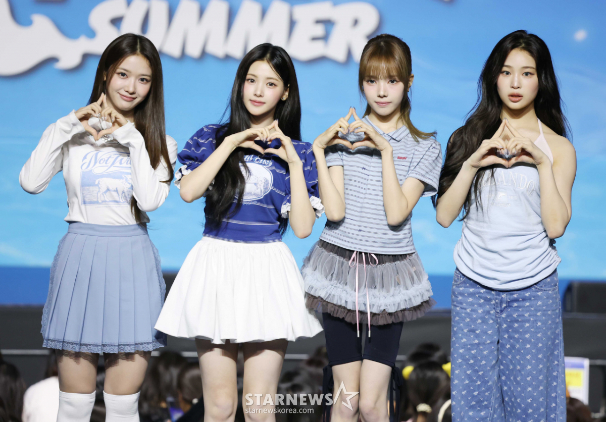 베이비돈크라이 '사랑스런 손하트'[★포토]