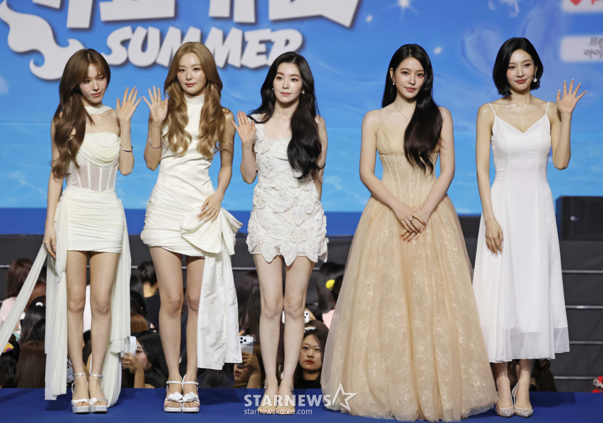 레드벨벳 '여유로운 손인사'[★포토]