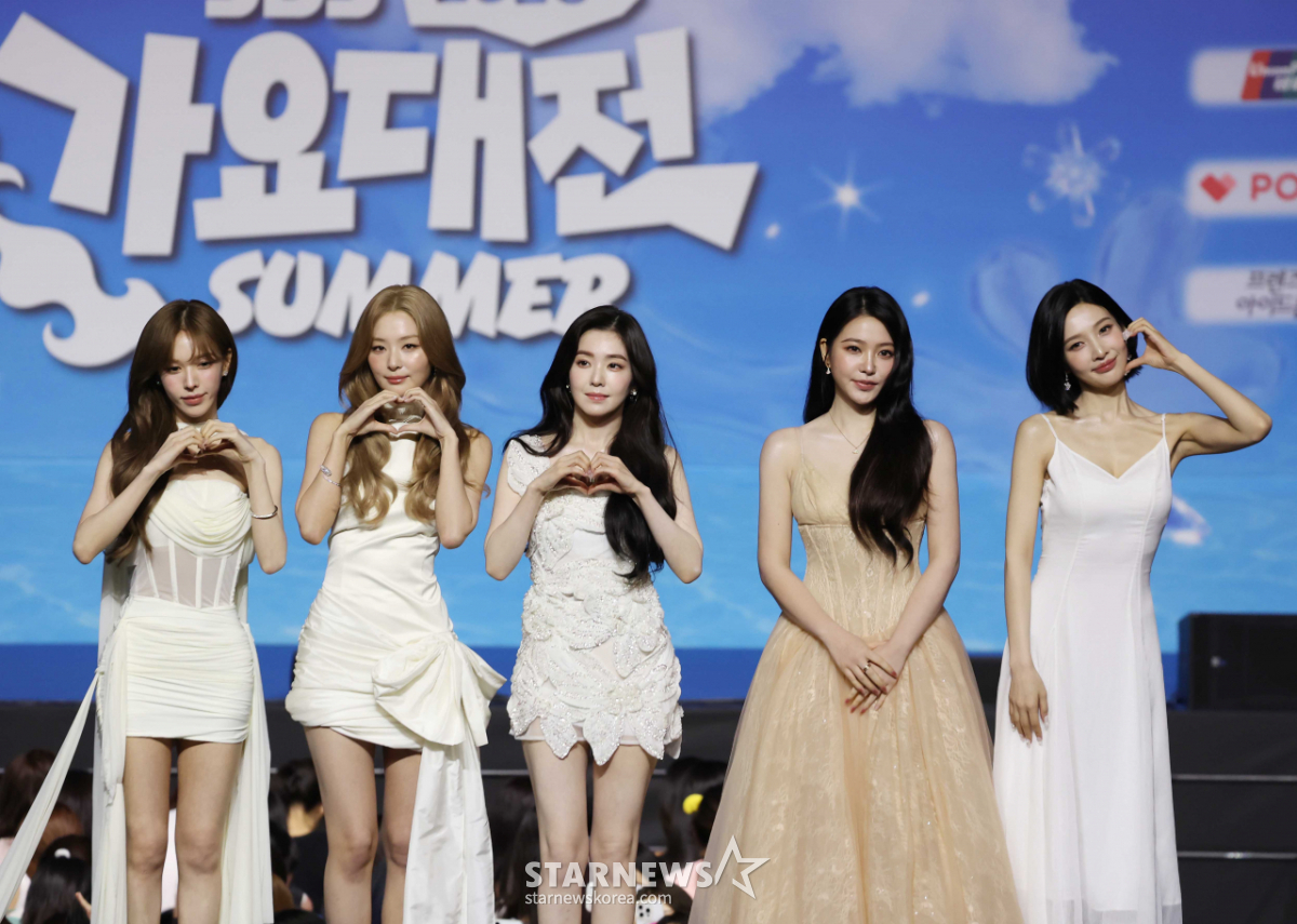 레드벨벳 '팬들 향한 손하트'[★포토]