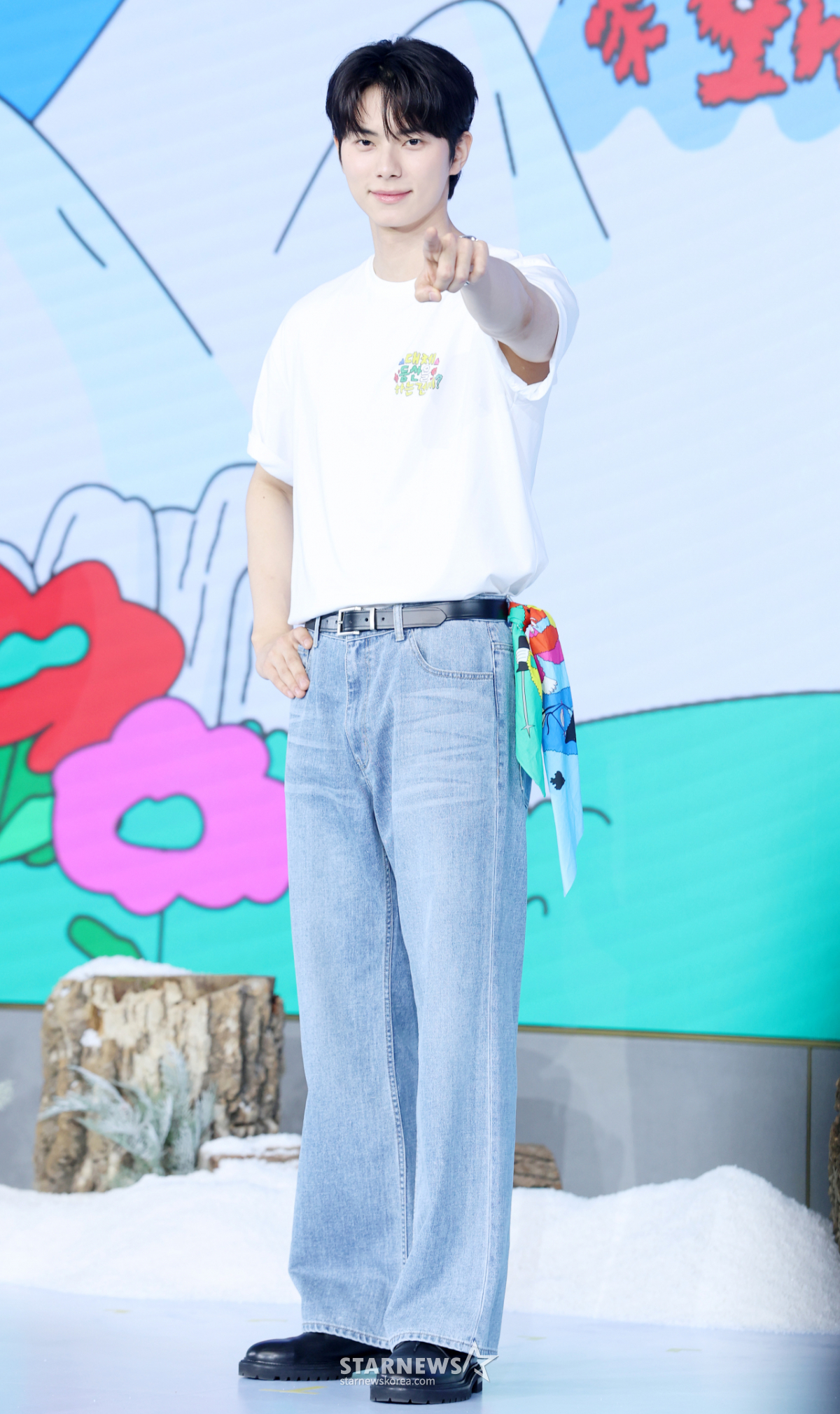 이채민, 길쭉한 기럭지로 산 정복[★포토]
