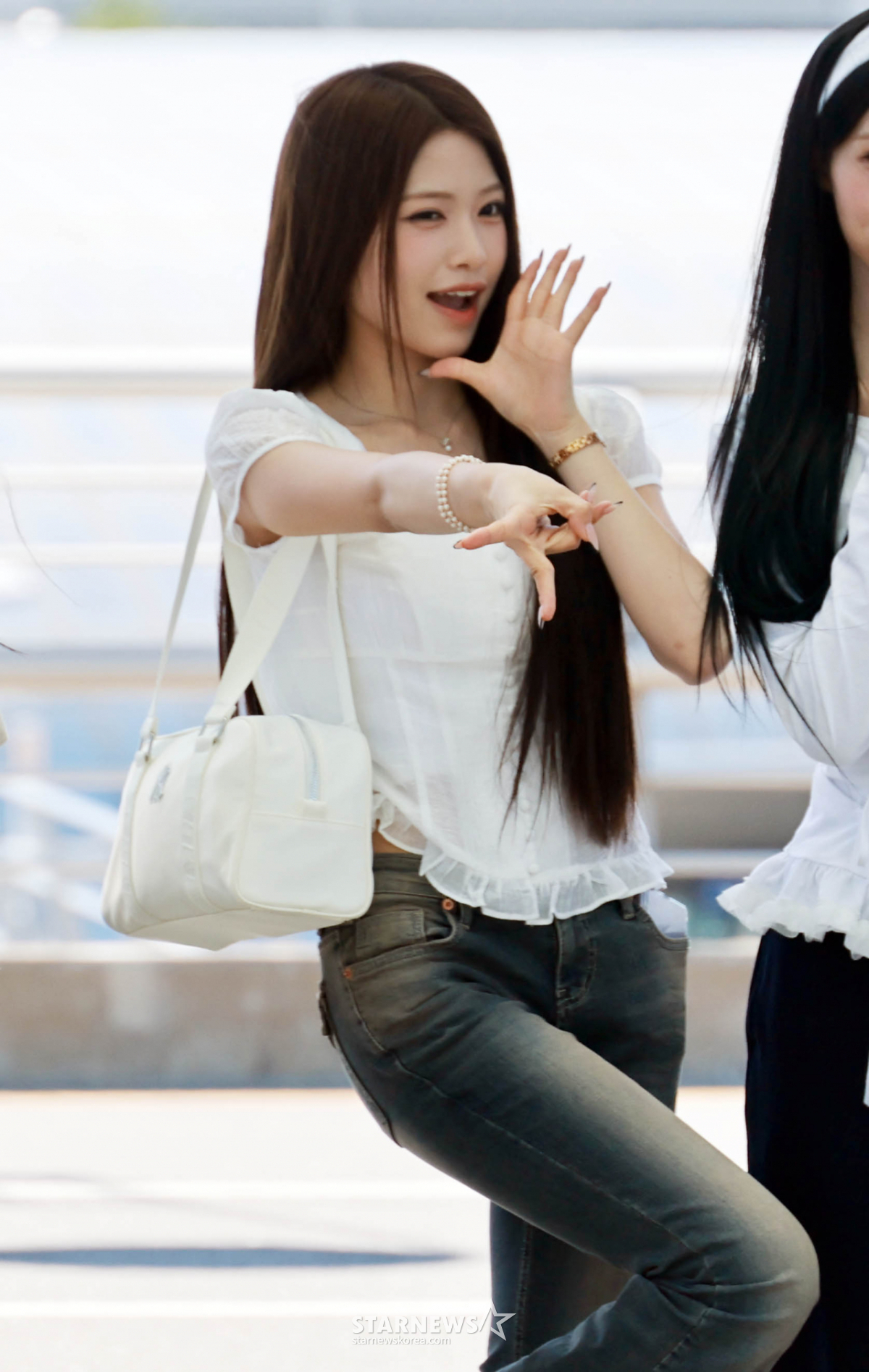 리센느 제나 '야호~'[★포토]