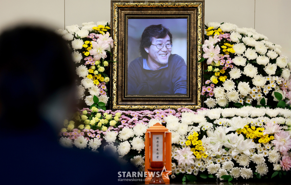 故 안판석 감독, 뇌출혈 투병 중 별세...향년 65세[★포토]