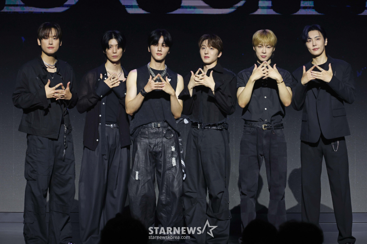 SF9, 정규 2집 '터내시티' 발매[★포토]