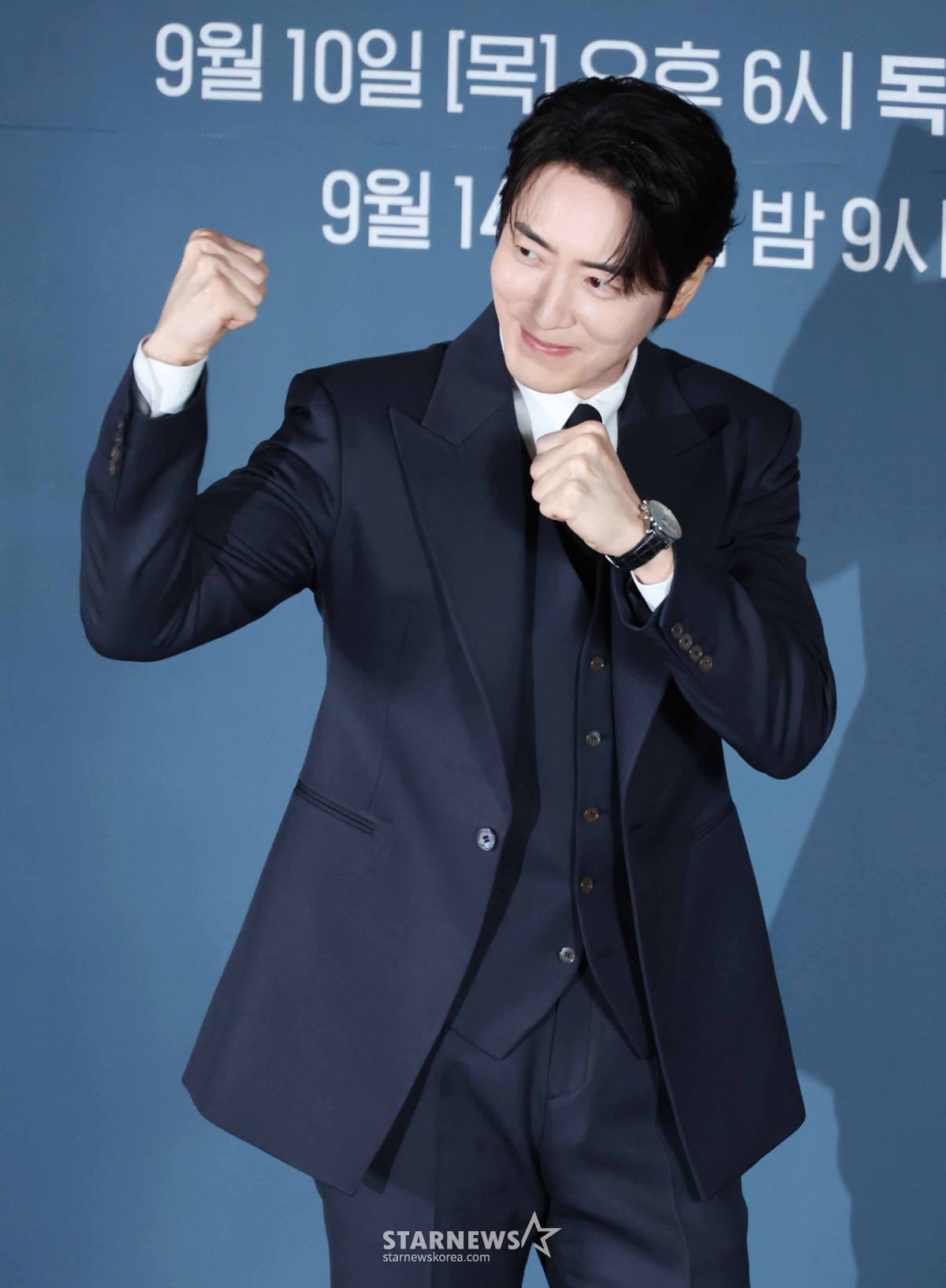 이준혁 '로또1등 됐어요!'[★포토]