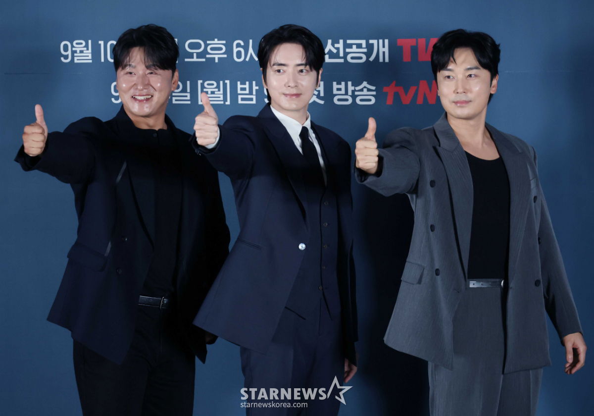 오대환-이준혁-서현우 '로또1등, 최고!'[★포토]