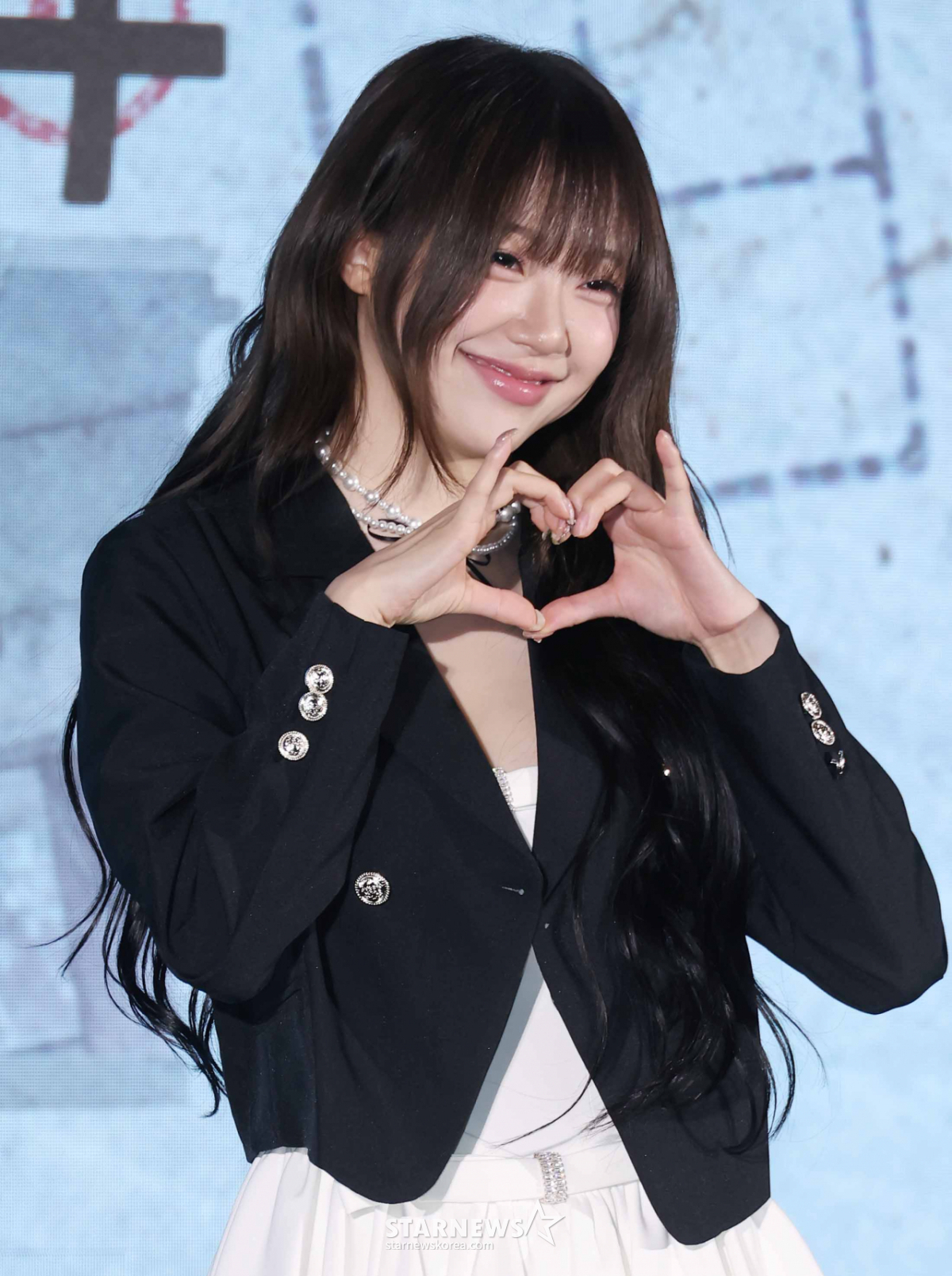 지지원 '깜찍 손하트'[★포토]