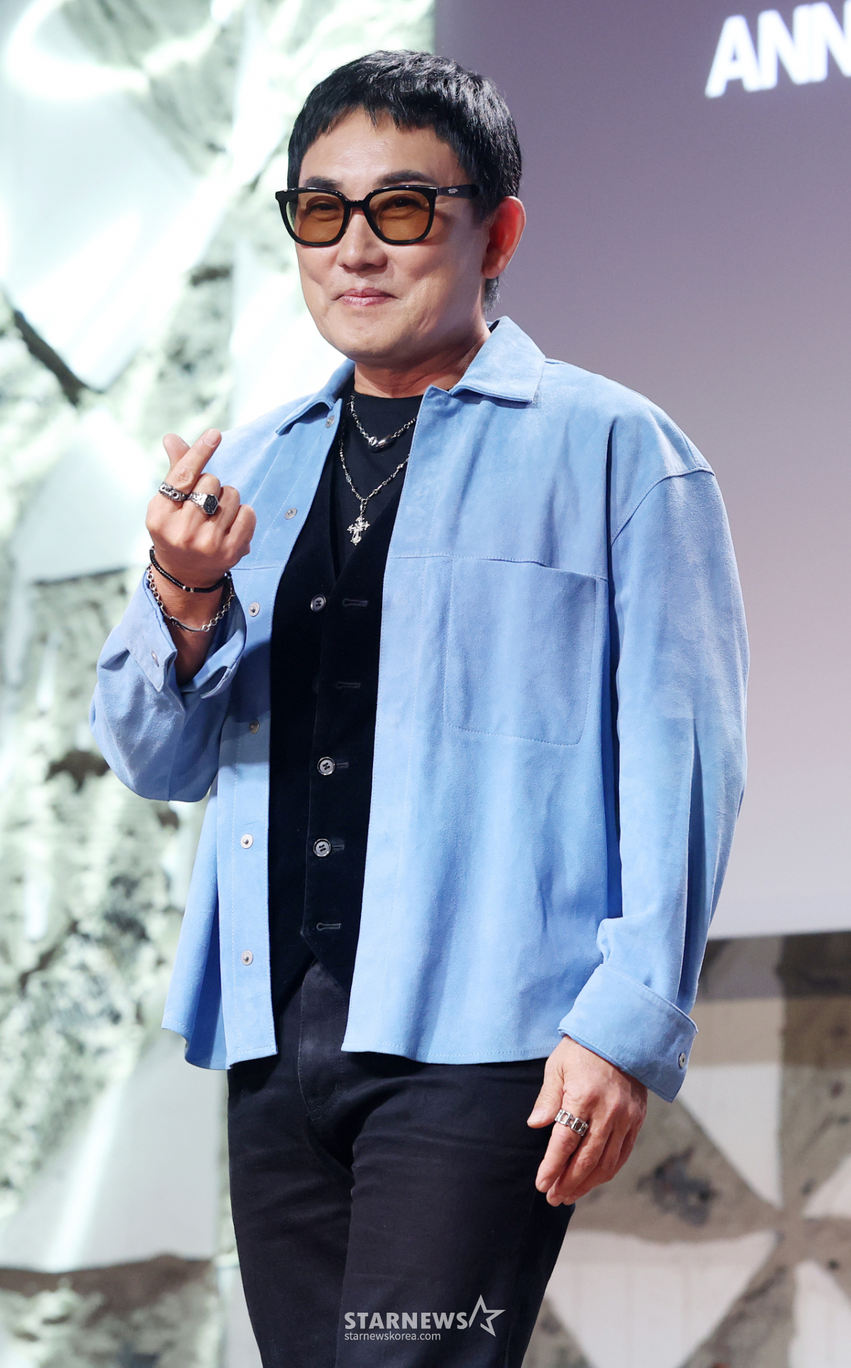 데뷔 40주년 이승철의 요즘 포즈[★포토]