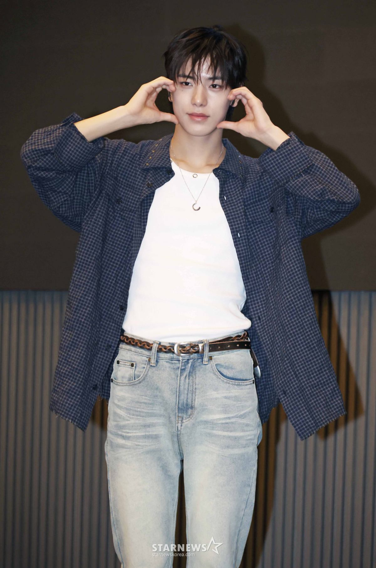 클유아 송승호 '시크한 볼하트'[★포토]