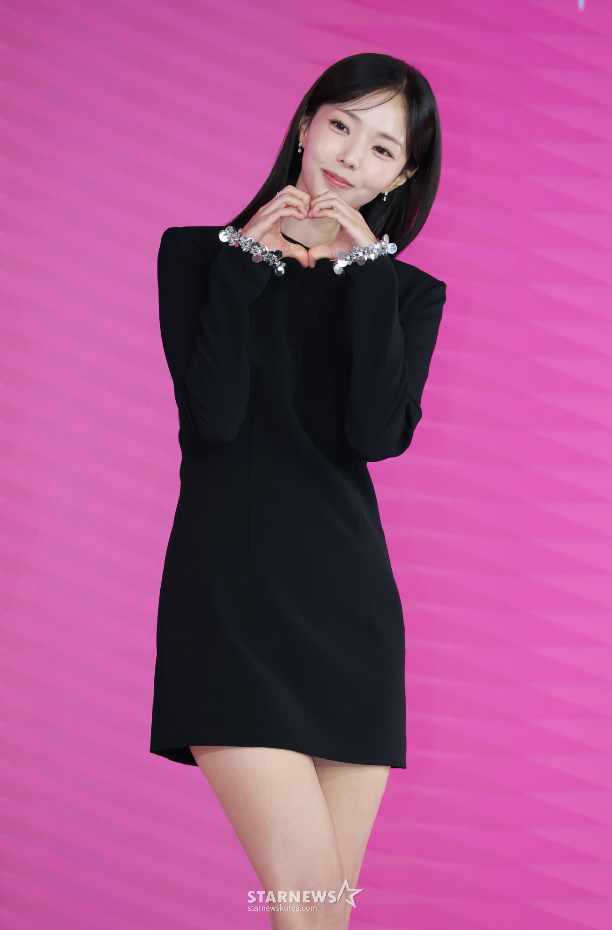 채수빈 '남심 저격 손하트'[★포토]