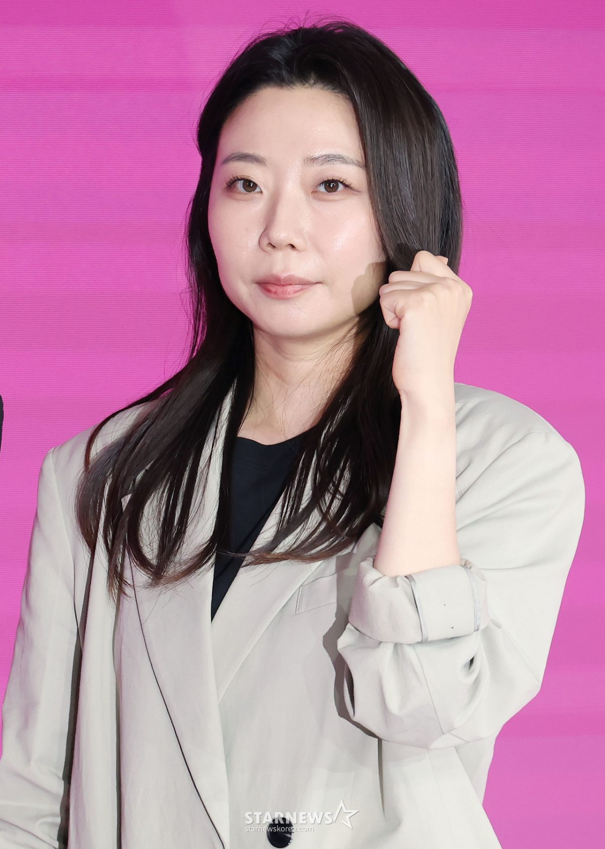 포즈 취하는 '나를 충전해줘' 박수원 감독[★포토]