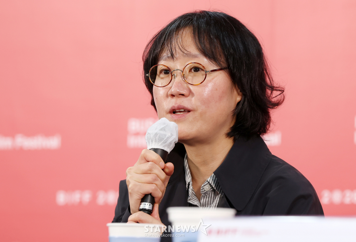 발언하는 정주리 감독[★포토]