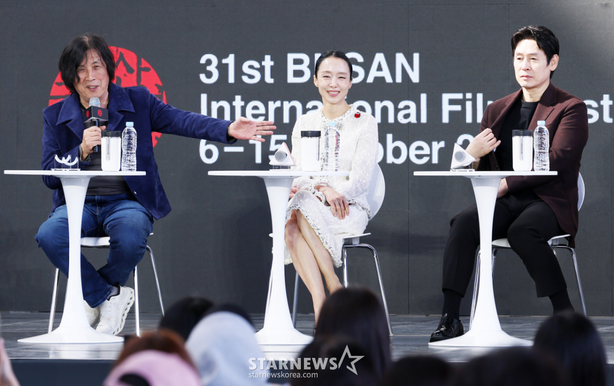 이창동 감독, 설경구 자켓 사실 내 옷[★포토]