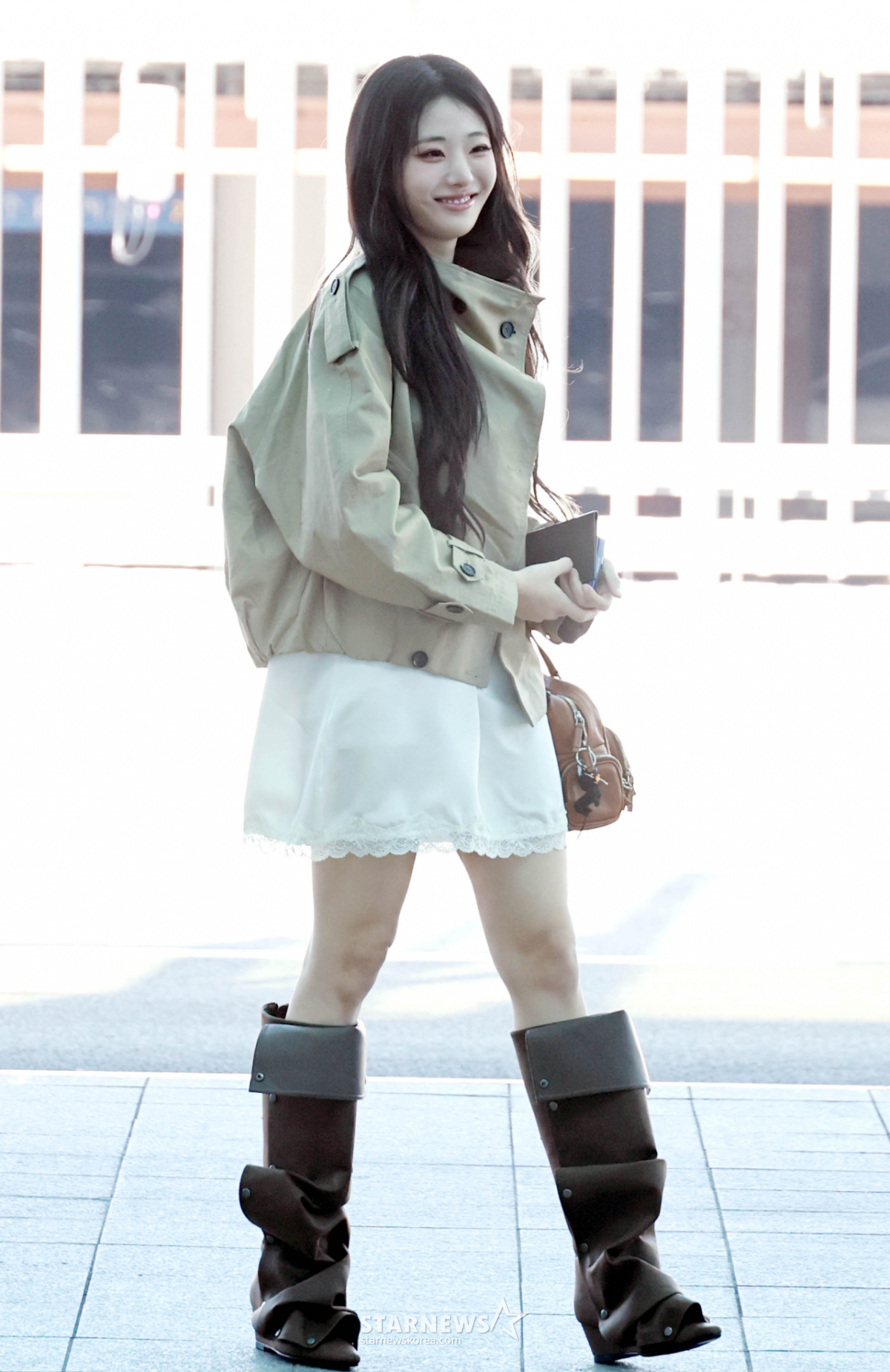 QWER 히나 '귀여운 발걸음'[★포토]