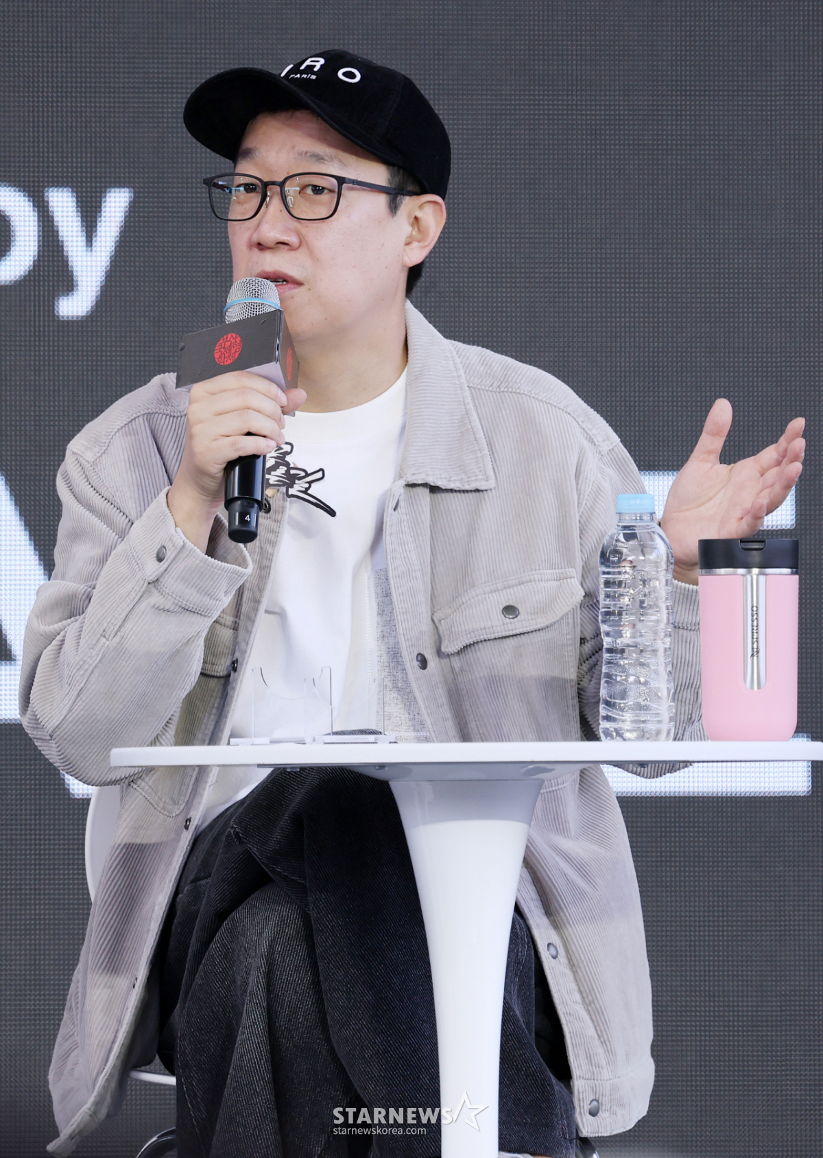 관객들 만난 한준희 감독[★포토]