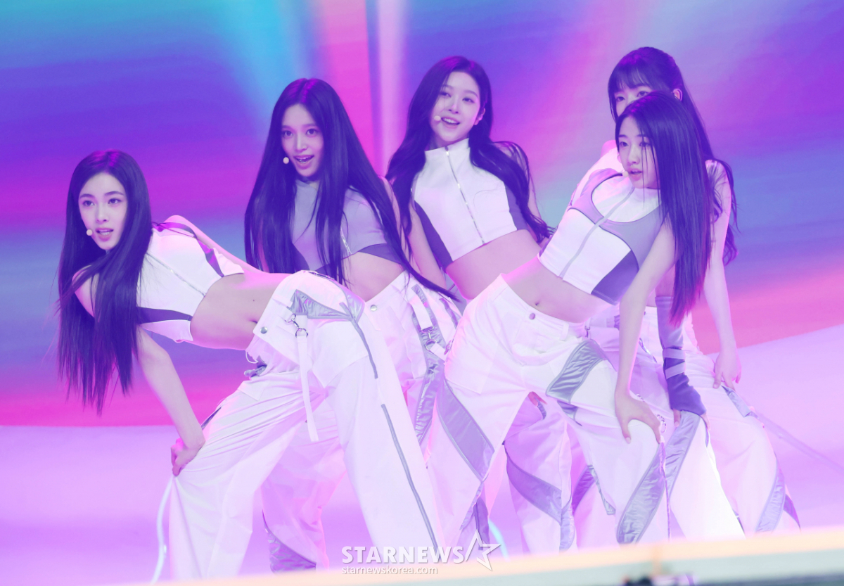 A2O 라이트 '완벽한 데뷔 무대'[★포토]