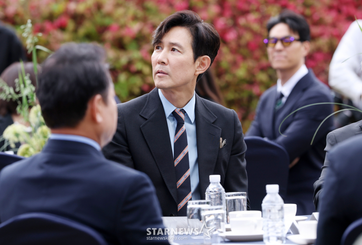 이정재, '신영균 예술문화재단' 이사로 참석[★포토]