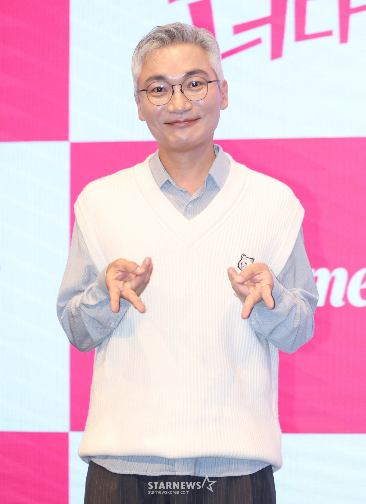 조재윤 '포즈는 깜찍하게'[★포토]