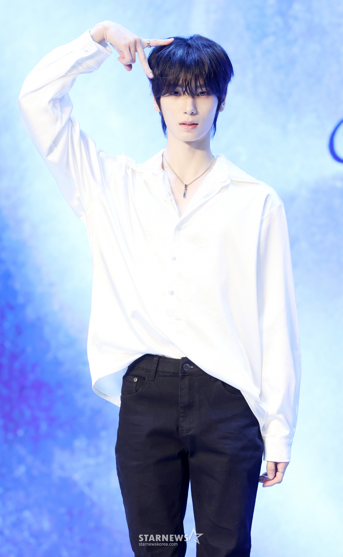 엔탑 강현, 시크 고양이 귀[★포토]
