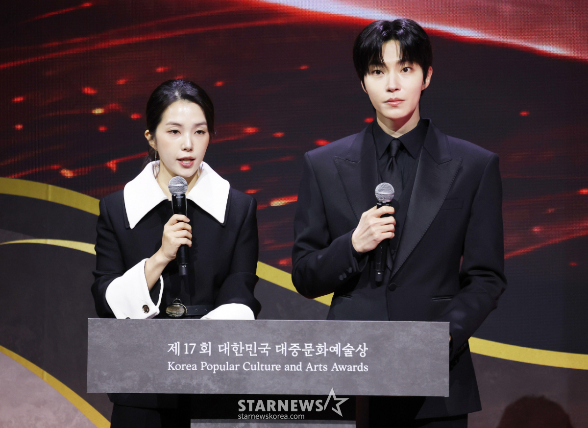 강지영-황인엽, '대한민국 대중문화예술상' MC[★포토]