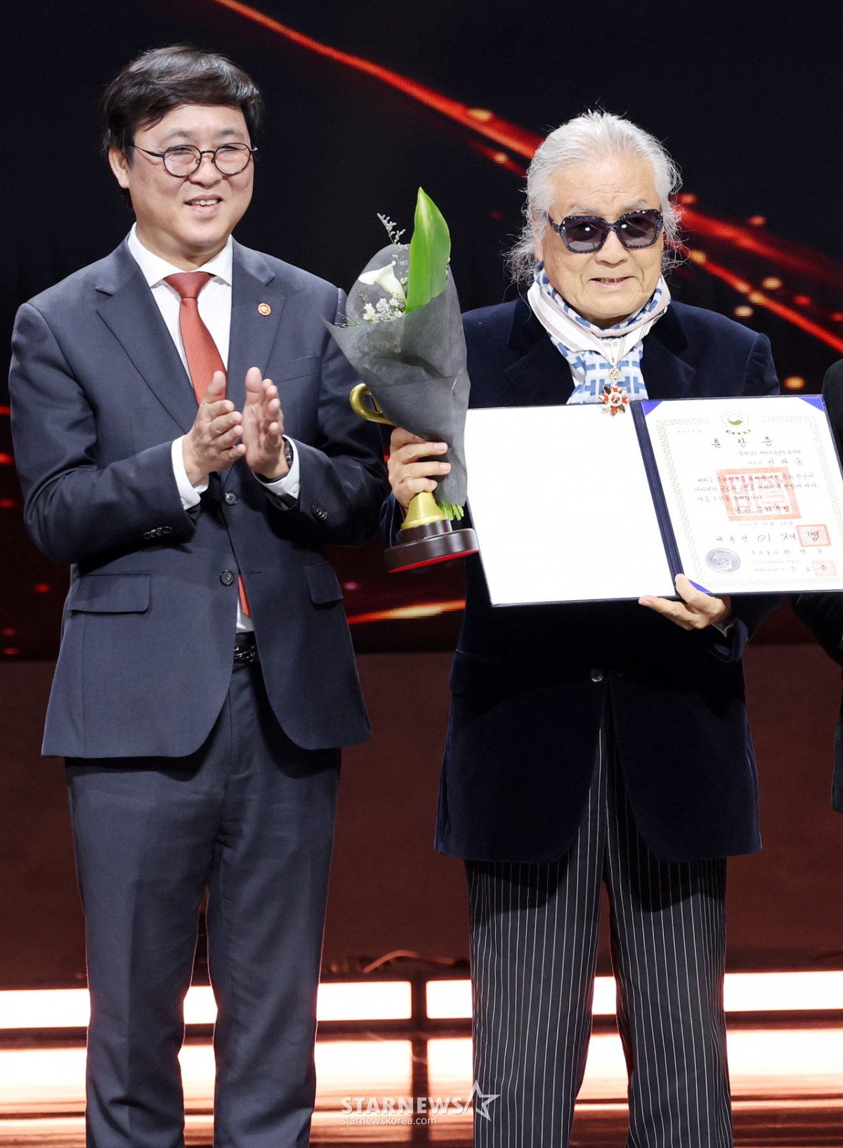 신관웅, 보관 문화훈장 수훈[★포토]