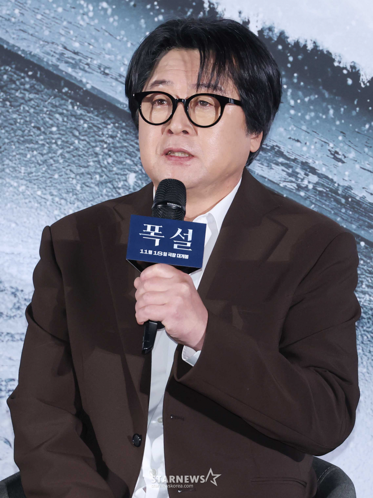 김윤석 '폭설, 기대하세요'[★포토]