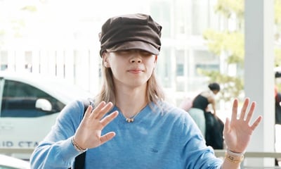 	 BTS 지민 '천사같은 미소로 인사!'
