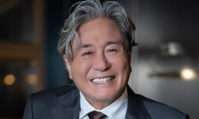 최민식 '인턴 미소'