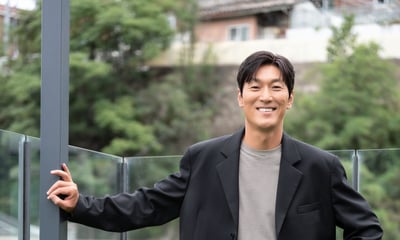 김재철 '포즈는 여유롭게'