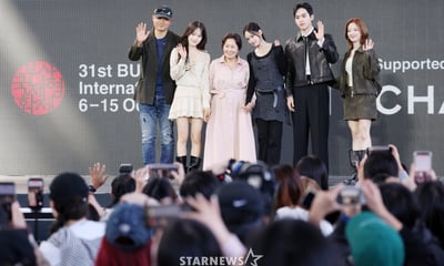 관객들 만난 영화 '여전히 찬란하게' 