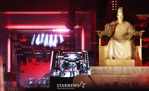 공연 시작한 방탄소년단(BTS)[★포토]