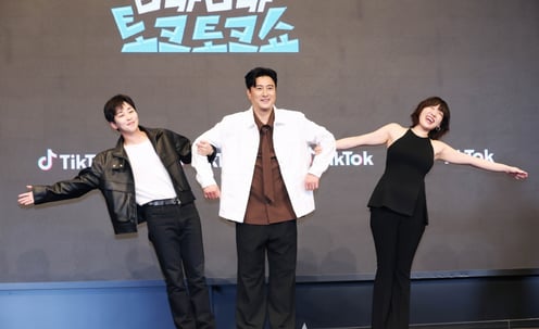 딘딘-안정환-이은지 '말빨대항전 티키타카쇼, 기대하세요'[★포토]