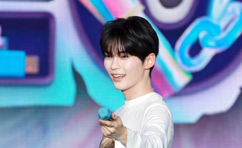 성한빈 '여심 훔치는 중' [★포토]