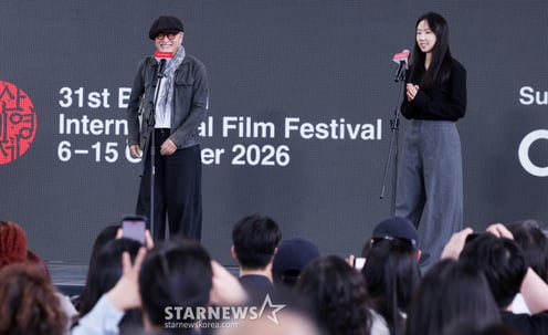홍상수 감독의 35번째 영화 '눈 둘 데가 없네'[★포토]