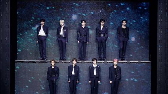 제로베이스원 '9인 완전체 마지막 콘서트'